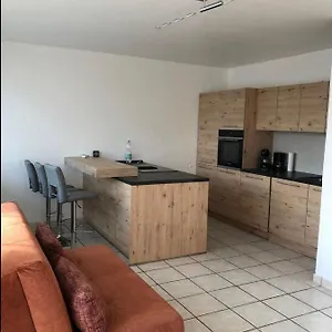 Apartment Haus Katharina, Köln