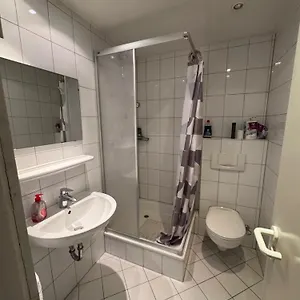 50 Qm Zentral In Domnaehe Cologne